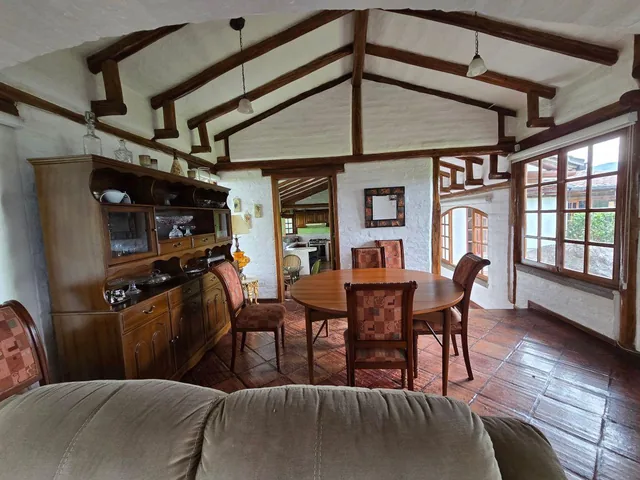 Casa - Quinta Venta Tumbaco con 2225 m² de Terreno — imagen 4
