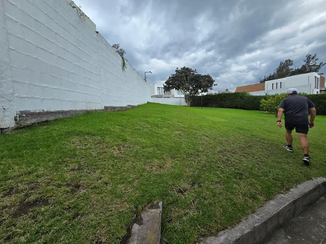Casa - Quinta Venta Tumbaco con 2225 m² de Terreno — imagen 3