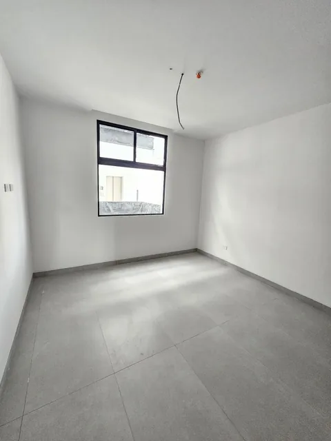 En Venta Departamento en La Urbanización Riona - Vía Samborondon, Guayas — imagen 3