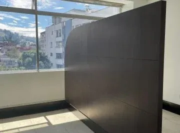 Espectacular Oficina de Venta (Oportunidad), 6 Parqueaderos, 2 Bod. Provincia de Pichincha — imagen 3