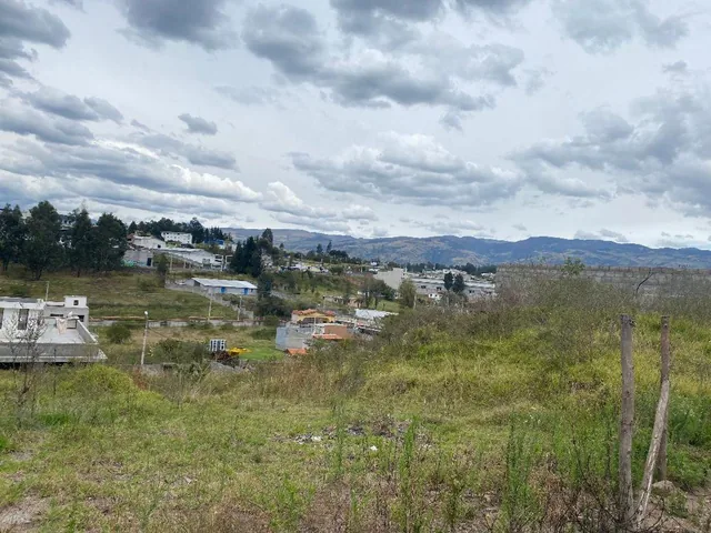 Terreno de 352 m² en Venta Alangasí — imagen 2