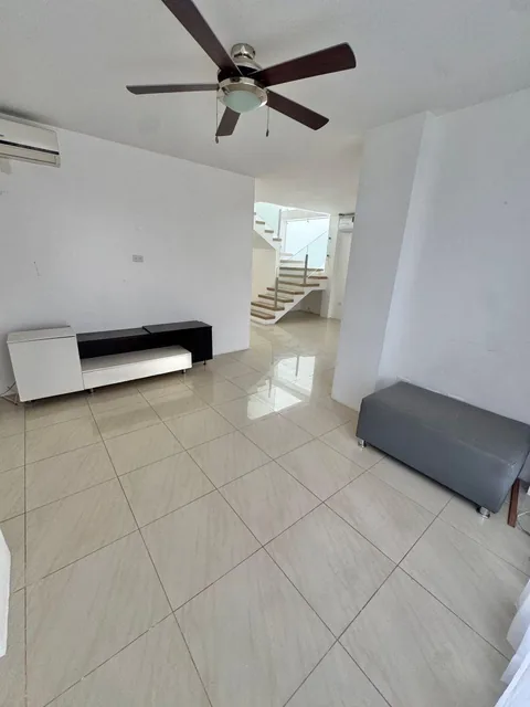 Vendo o Alquilo, Amplia Casa en Belohorizonte, 4 Dorm., 2 Salas, Patio/jardín Enorme, Guayas — imagen 3