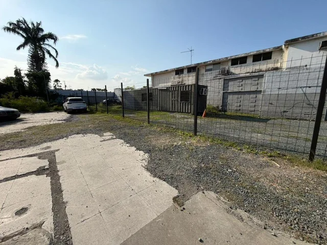 Alquiler y Venta Terreno Comercial 825 m² - Circunvalación Norte, Urdesa - Guayaquil, Guayas — imagen 3