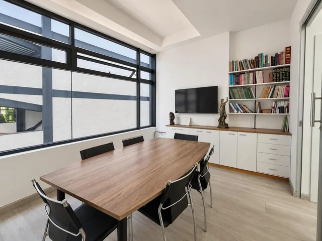 Cjd - Oficina Amoblada en Venta Sector Plataforma - Carolina, Quito – 37 m², Parqueoy Amenities — imagen 2