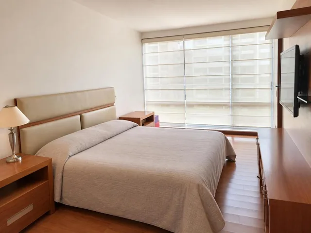Arriendo o Vendo de Lujo Departamento Gonzalez Suarez 185 m² - 3 Dorm. — imagen 3