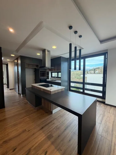 Vendo Espectacular Casa en La Viña Tumbaco — imagen 4