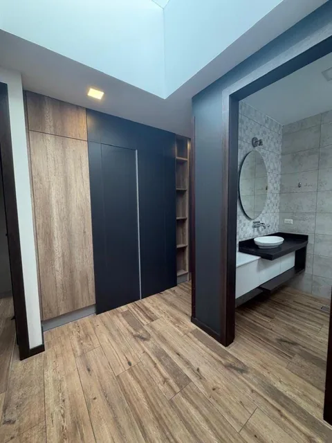 Vendo Espectacular Casa en La Viña Tumbaco — imagen 3