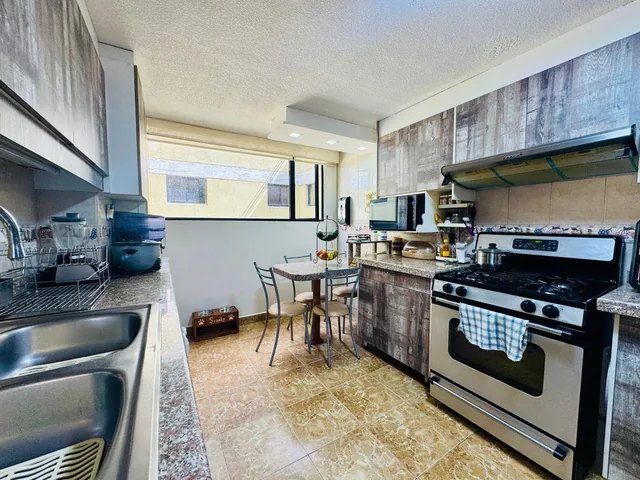 Departamento en Venta Den Iñaquito Alto Dentro de Una Urbanización Privada — imagen 5