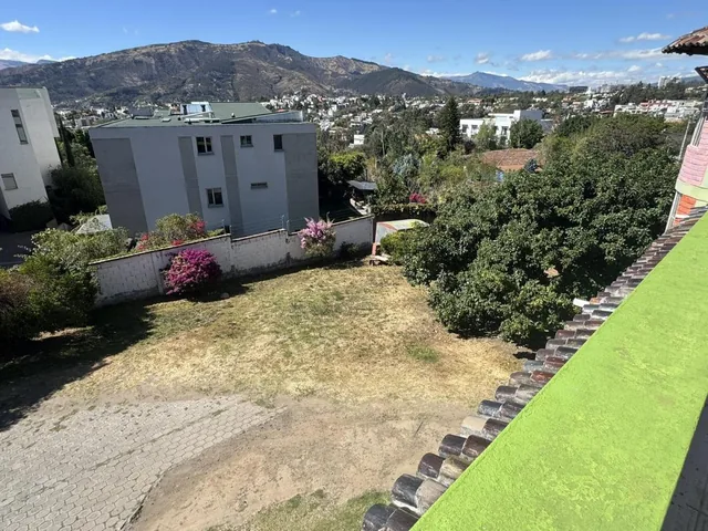 Venta Terreno de 4421 m² Excelente Ubicación en Cumbayá - Quito — imagen 4