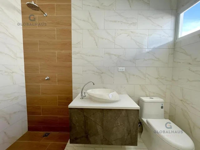 Casa en Venta con 3 Dorm. en Jaramijó A. G. Manabí — imagen 4