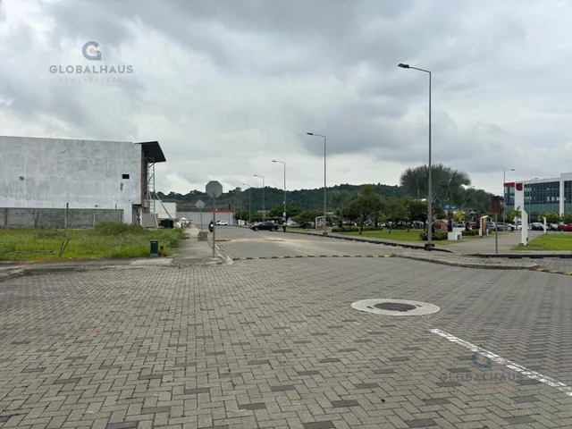 Alquiler de Terreno Esquinero en Plaza Nexus. m. B. Guayas — imagen 2