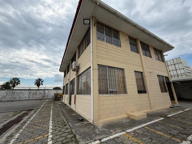 Propiedad en Alquiler 12.000 m² - Galpones y Oficinas - Vía a Daule Km 14.5 - Norte de Guayaquil -, Guayas — imagen 4