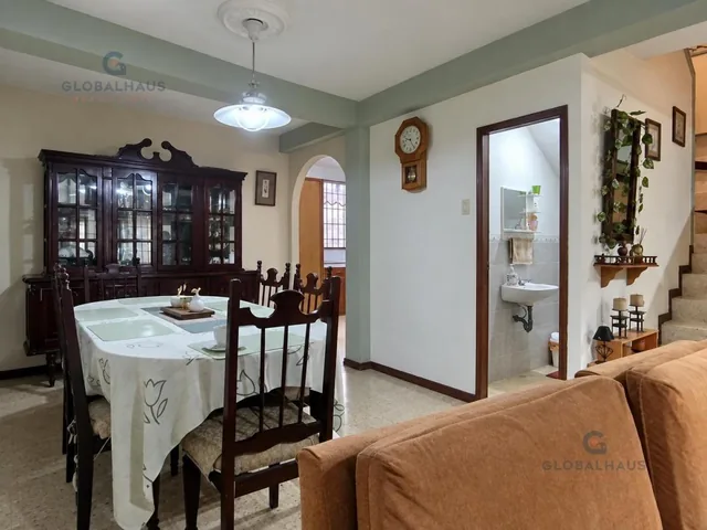 Venta Casa Esquinera Más Suite Independiente 204 m² de Terreno Samanes 5 E. I, Guayas — imagen 2