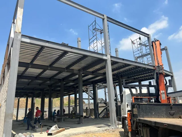 Locales Comerciales en Venta, Atrio Plaza – Urb. Villa del Rey, Guayas — imagen 2