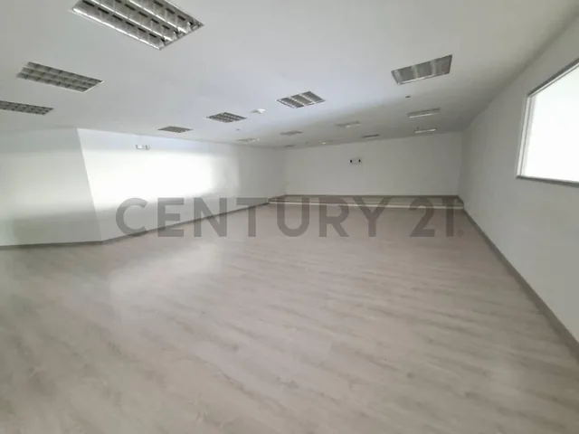 Se Vende Propiedad Comercial en La Coruña — imagen 4