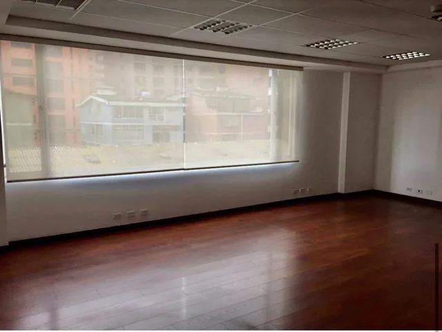 Oficina de Venta en Edf Corporativo en La Shyris — imagen 2