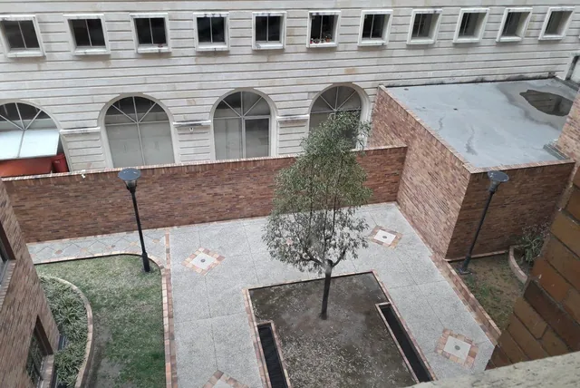 Venta Departamento Conj. Parque Real, Udla — imagen 2