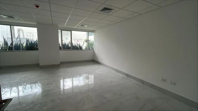 Venta Oficina 53 m² - Edif. Titanium - Av Febres Cordero - Ciudad Millenium, Guayas — imagen 5