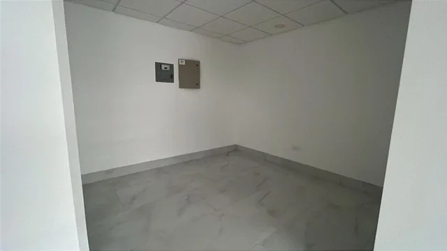 Venta Oficina 53 m² - Edif. Titanium - Av Febres Cordero - Ciudad Millenium, Guayas — imagen 3
