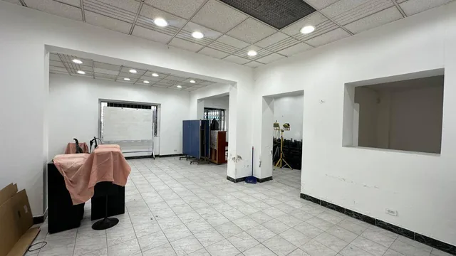 Alto Potencial de Inversión | Propiedad Comercial/residencial en Venta – La Floresta — imagen 3