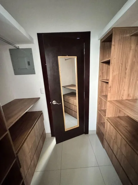 Casa de 454 m² con 4 Dorm. Gimnasio Sauna Piscina, Guayas — imagen 2