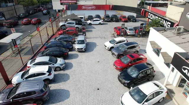 Terreno Comercial Esquinero en Calle Esmeraldas y Ballen - Centro de Guayaquil, Guayas — imagen 2