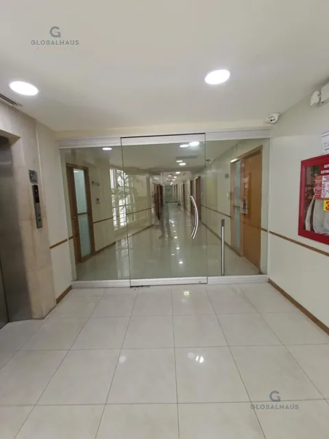 Venta o Alquiler de Oficina Amoblada en Edificio Equilibrium, 38 m² V. B, Guayas — imagen 2
