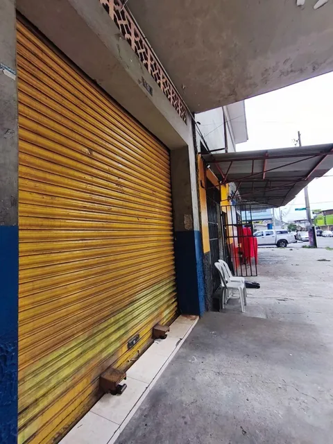 Propiedad Esquinera Comercial con 3 Locales y 2 Departamentos – Ayacucho y La Décima A. Marín, Guayas — imagen 4