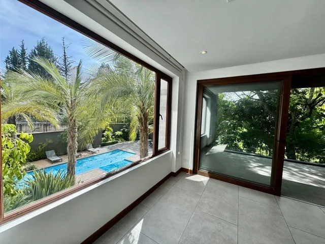 Venta Departamento en Excelente Edificio, Amplia Terraza, Linda Vista en Urbanización, Intervalles — imagen 5