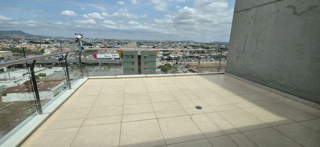 Vendo Oficina Premium Corporativa 116 m² Sky Building + 20 m² Terraza + 2 Parqueos Sector Aeropuerto, Guayas — imagen 4
