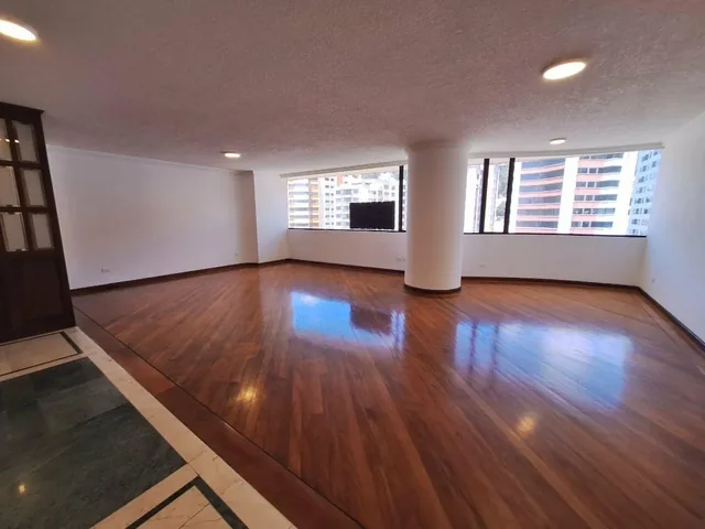 Vendo Amplio Departamento 3 Dorm. Quito Tenis — imagen 3