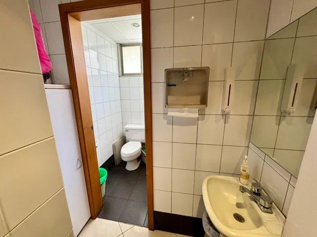 Consultorio en Venta en La Eloy Alfaro 90 m² — imagen 2