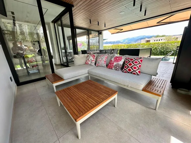 Hermosa Casa Moderna de Venta en Urbanización Privada Tumbaco! — imagen 3