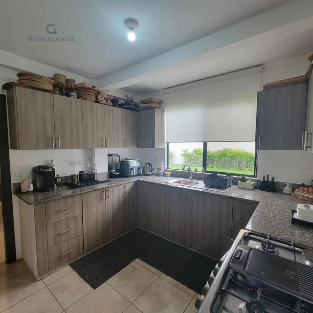 Casa en Venta con 5 Habitaciones en Ciudad Celeste S. H. Guayas — imagen 5