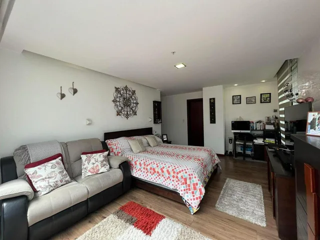 Departamento en Venta en Ponceano – 3 Dorm. con Baño, 4 Parqueaderos, 2 Bodegas y 3 Patios — imagen 5