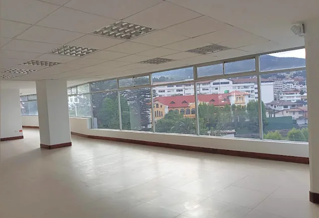 Av Atahualpa Vendo Oficina 515 m² 10 Parqueaderos — imagen 5