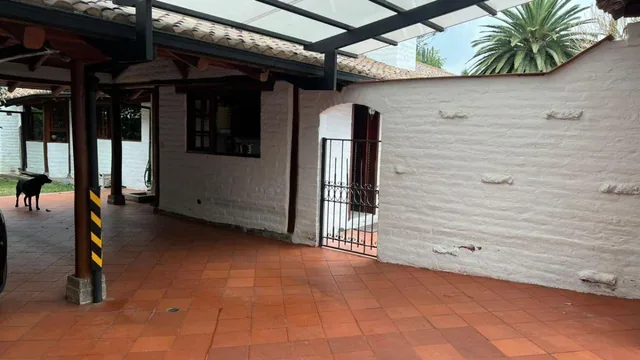 Casa Estilo Hacienda en Cumbaya — imagen 2