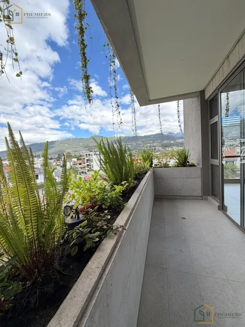 Hermoso Departamento Tres Habitaciones Cumbaya — imagen 4
