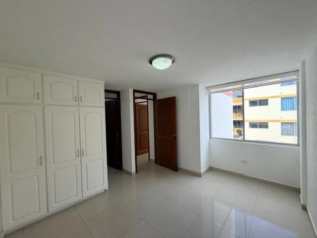 Departamento de Venta en Quito, Sector de Calderón — imagen 4