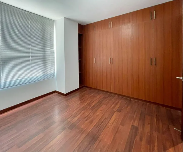 Vendo Amplio Dpto de 3 Dorm. $125.000 en La Zona de La Puce, Superintendencia de Bancos — imagen 3