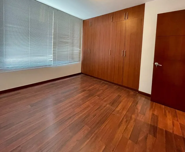 Vendo Amplio Dpto de 3 Dorm. $125.000 en La Zona de La Puce, Superintendencia de Bancos — imagen 2