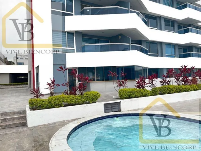 Vendo Local Comercial Frente Al Mar Junto Al Diamond Beach en Tonsupa — imagen 2