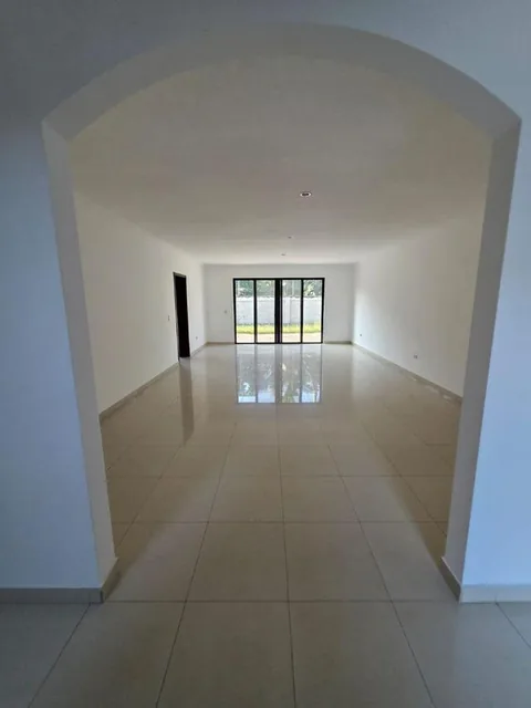 Vendo Casa en Urb. Estacias del Rio, Samborondon. Guayas — imagen 3