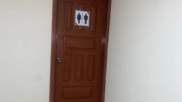 Vendo Hermosa, Oficina en Excelente Estado Centro Norte de La Ciudad de Quito, Precio de Oportunida — imagen 2