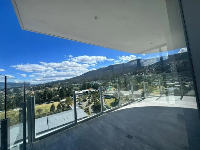Departamento a Estrenar de Venta en Sky View Towers Sector Lumbisi — imagen 5