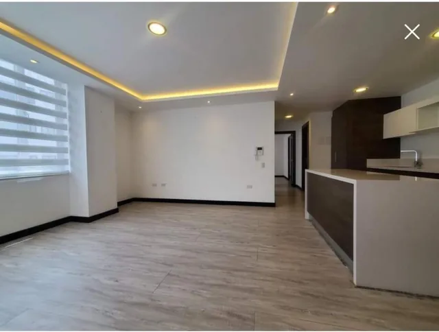 Venta Departamento de Lujo 2 Dorm. en El Quito Tenis - Quito — imagen 2