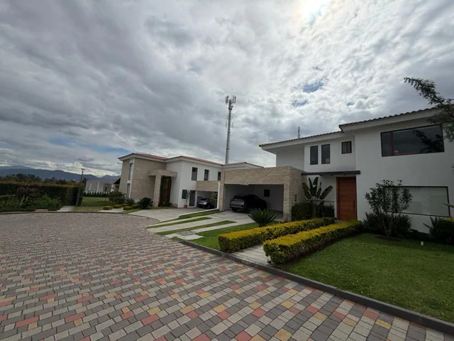"último Lote Disponible en San Antonio de Arrayanes – Puembo 620 M²" — imagen 2