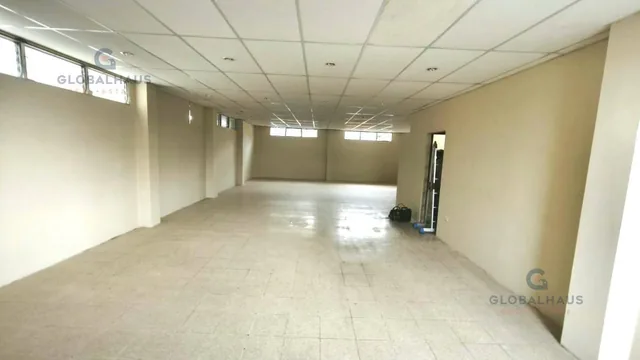 Venta Local Comercial Av Francisco de Orellana en Norte de Guayaquil J. C. Guayas — imagen 4