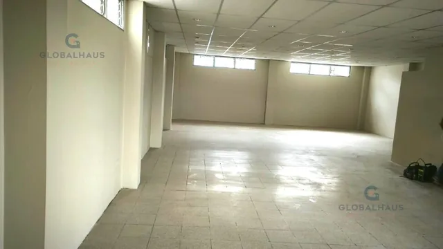 Venta Local Comercial Av Francisco de Orellana en Norte de Guayaquil J. C. Guayas — imagen 3