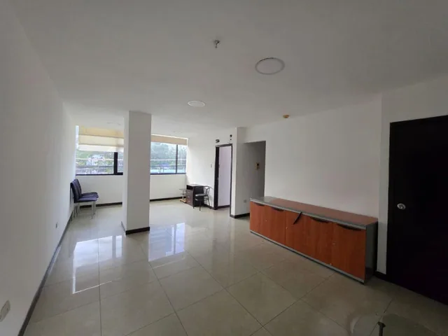 Se Vende Oficina en La Kennedy Norte, Guayas — imagen 4